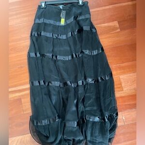 Gorgeous silk skirt new with tag
